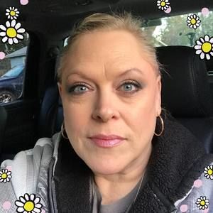 Meet your Posher, Melisa